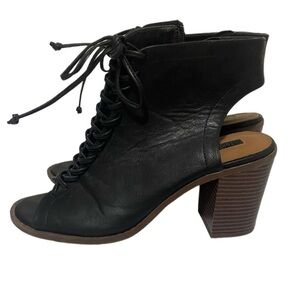 Forever 21 black lace up open toed booties Size 9